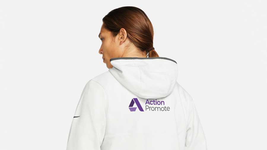 Woman wearing a hoodie for sports